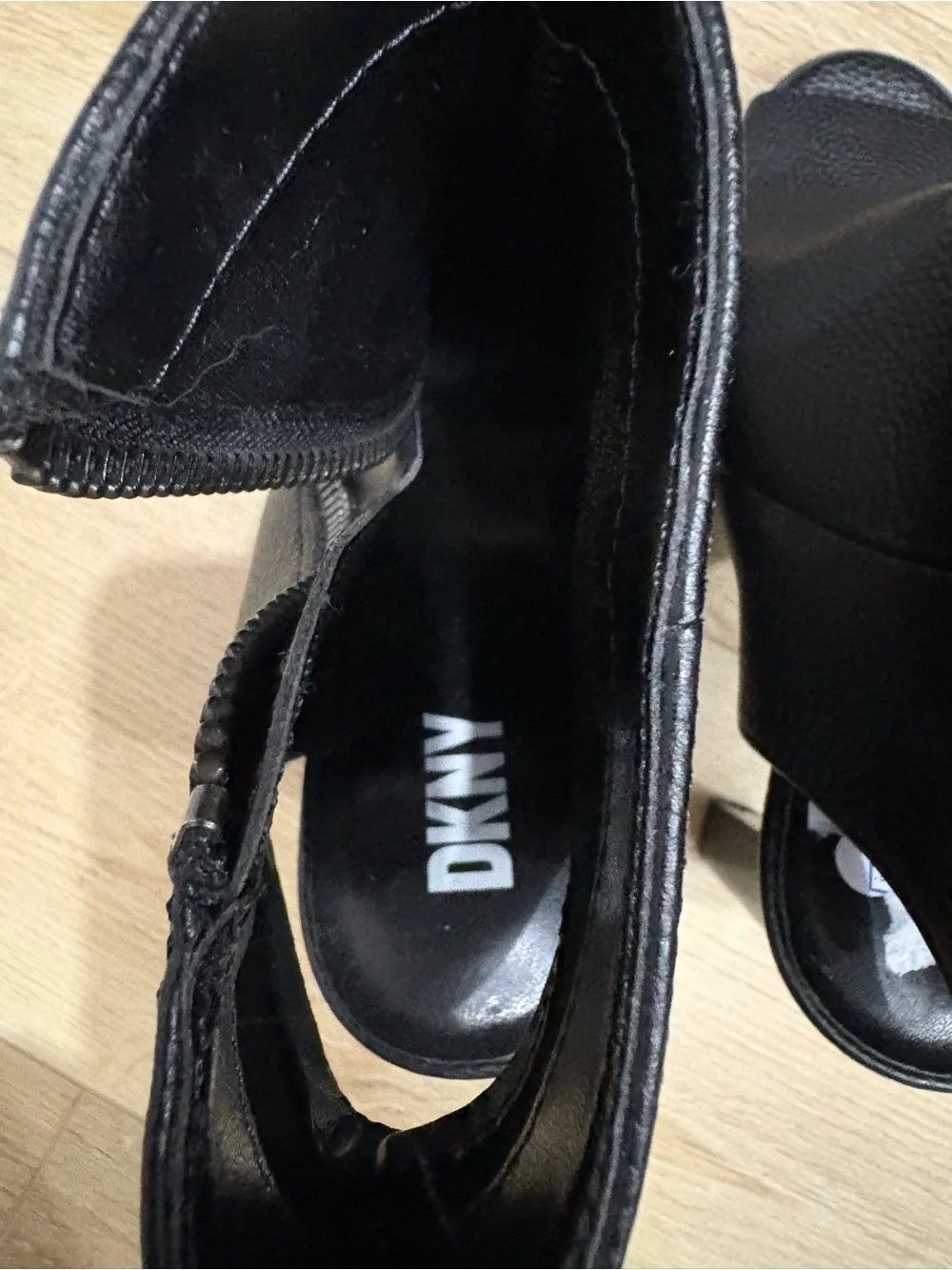 DKNY Women’s 4” High Heels $25.00 Size 7.5 Never Worn